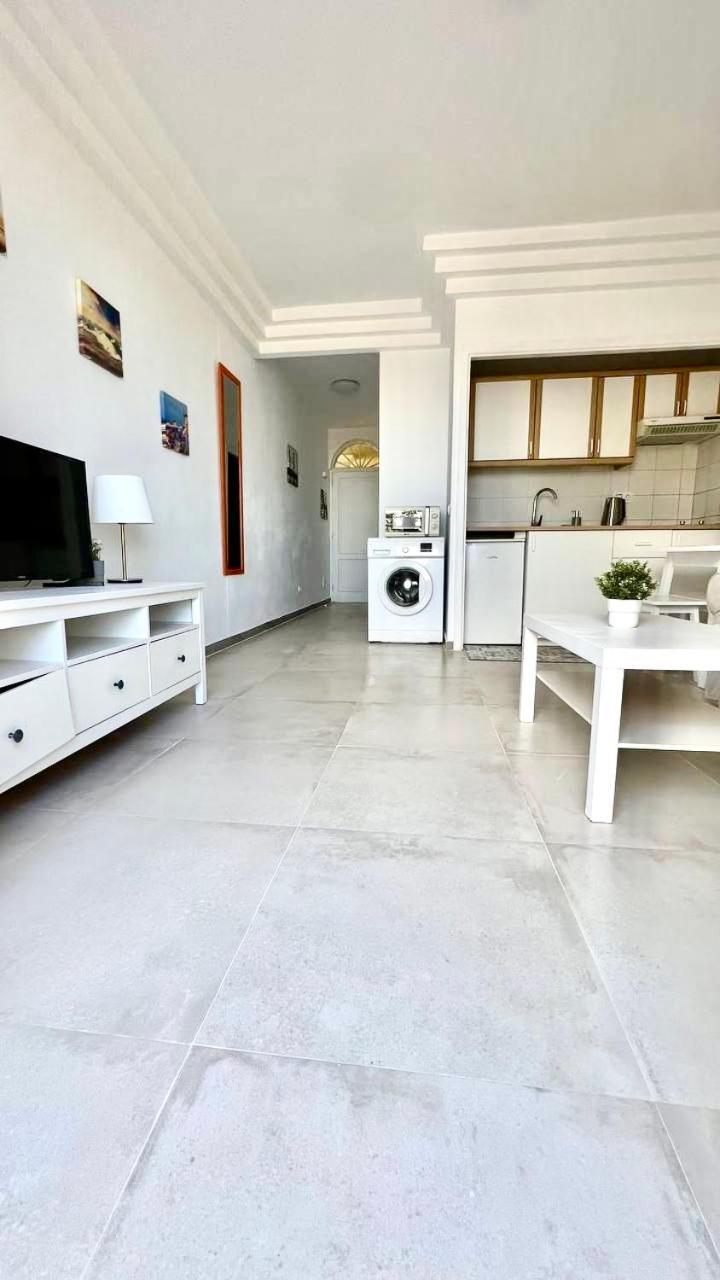 Ocean View Apartment In Orlando Costa Adeje  Exterior photo